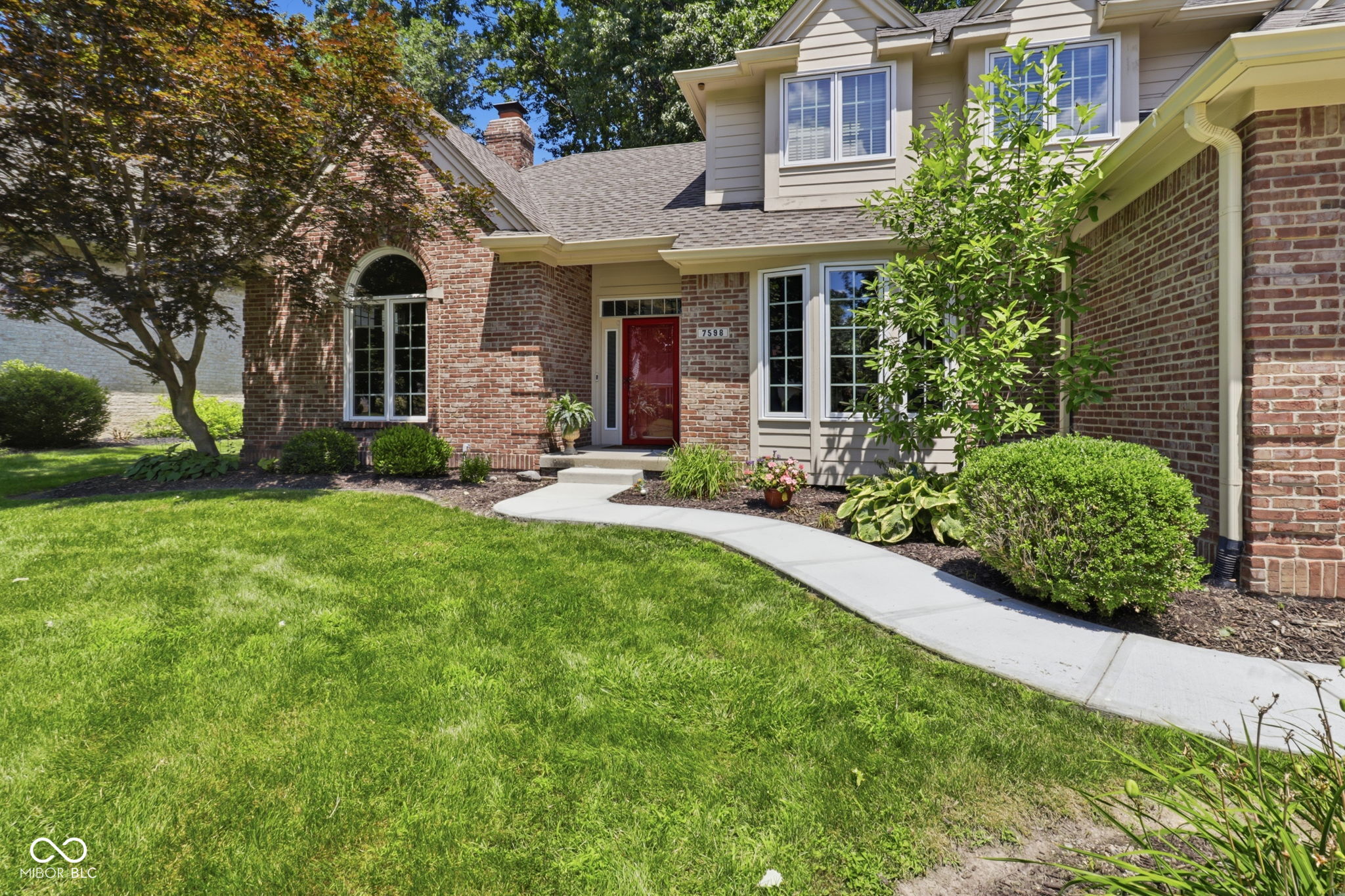 7598 Timber Springs Drive South Fishers, IN 46038 - Photo 4 of 48