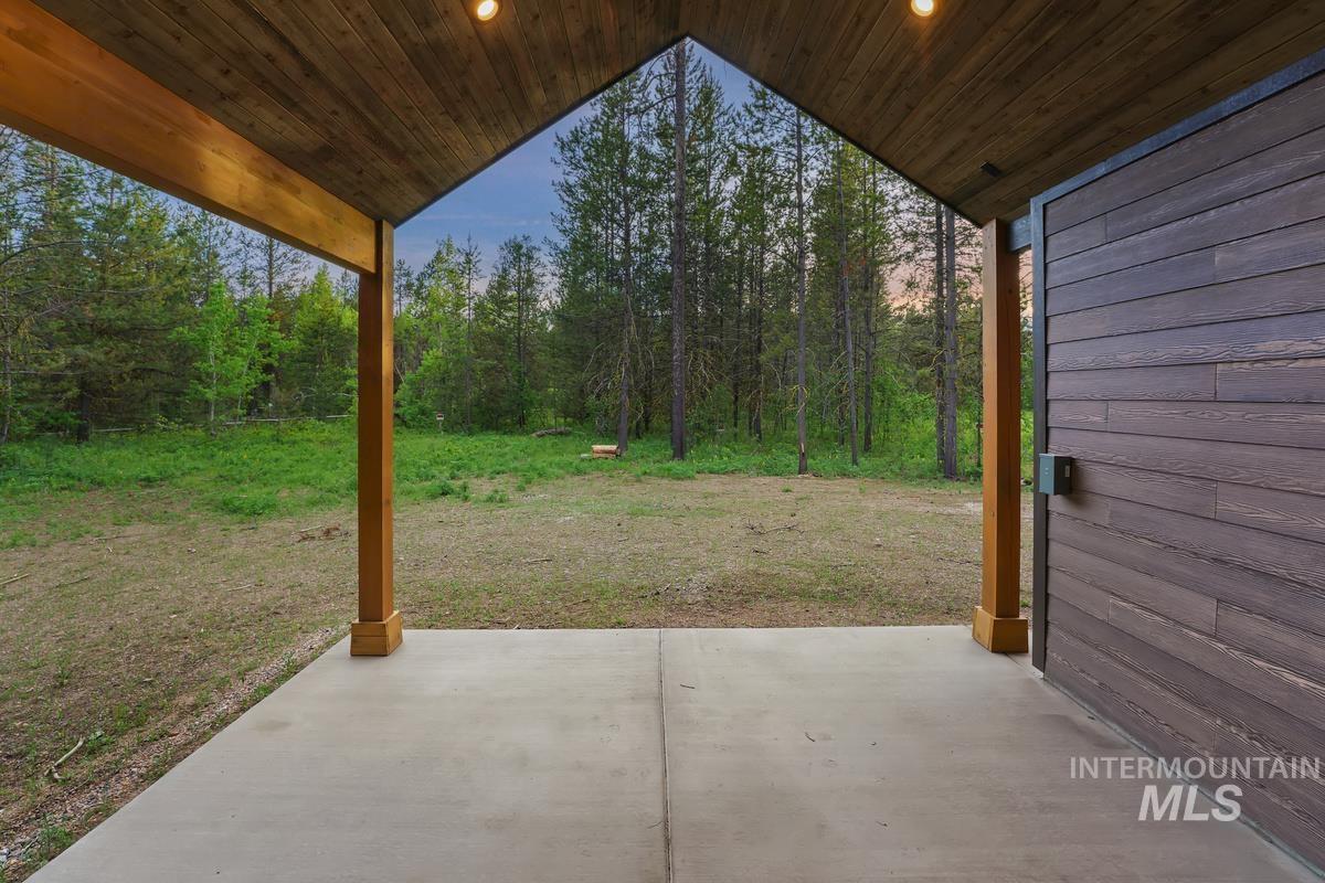 136 Jacks Loop Donnelly, ID 83615 - Photo 37 of 48