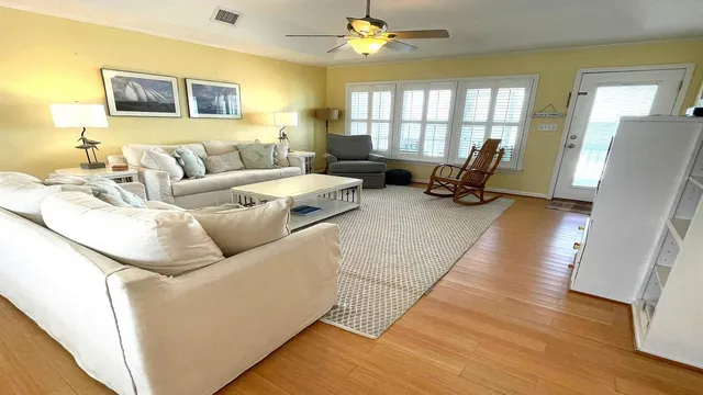 $1,680,000 | 142 Palmetto Boulevard, Edisto Island, SC 29438