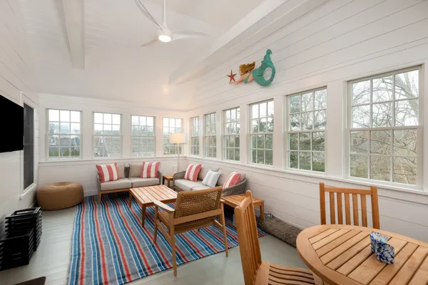 $4,295,000 | 10 B Angola Street, Nantucket, MA 02554