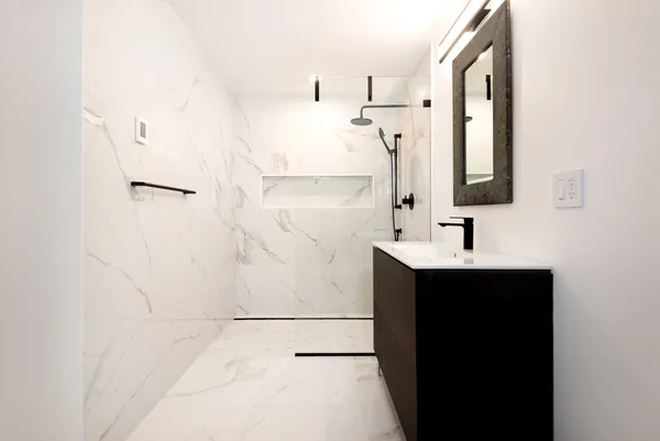 $4,295,000 | 10 B Angola Street, Nantucket, MA 02554