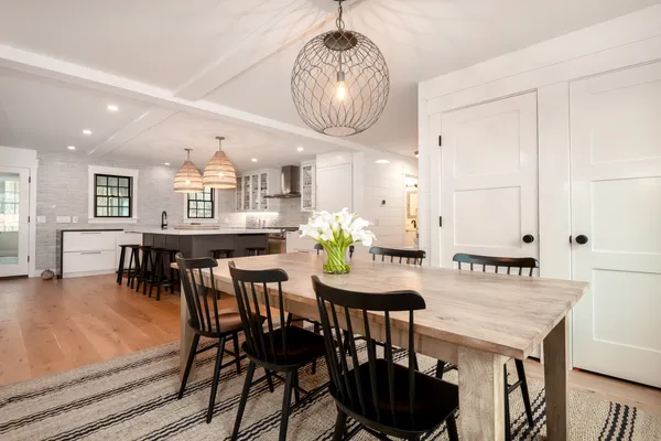 $4,295,000 | 10 B Angola Street, Nantucket, MA 02554