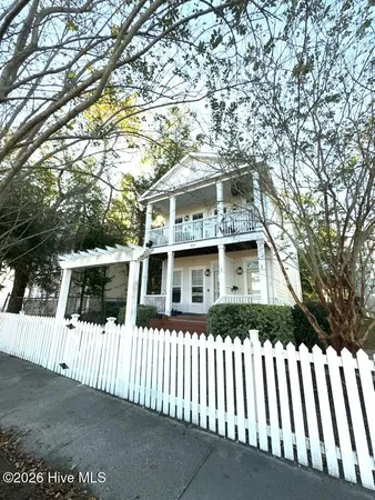 $1,675 | 804 Nixon Street, Unit 1, Wilmington, NC 28401