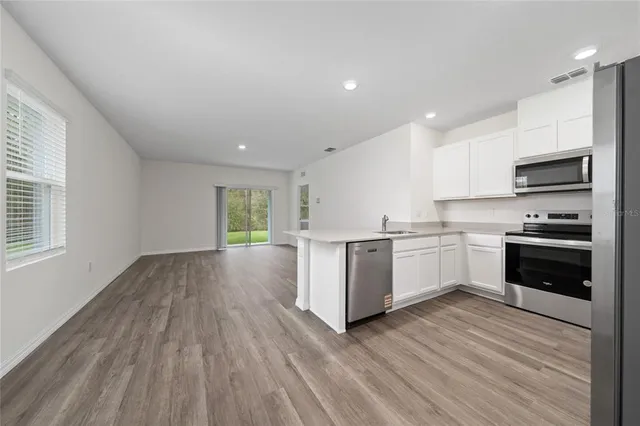 $2,050 | 8347 Madrid Street, Lakeland, FL 33810