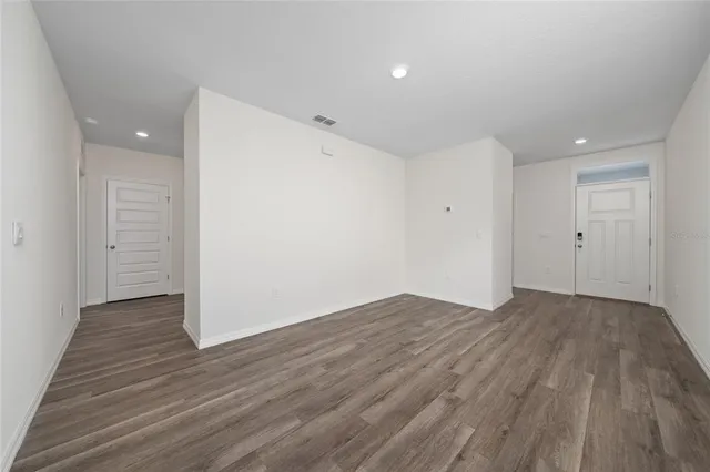 $2,050 | 8347 Madrid Street, Lakeland, FL 33810