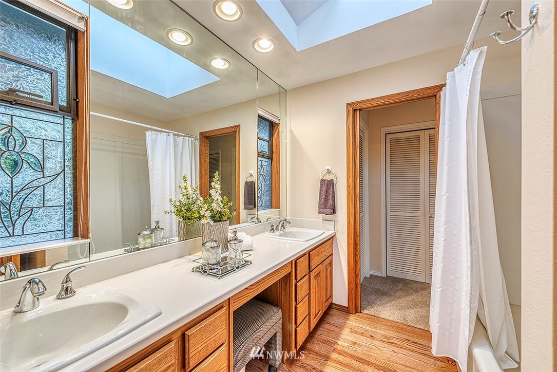 18910 Olympic View Drive Edmonds, WA 98020 - Photo 11 of 25