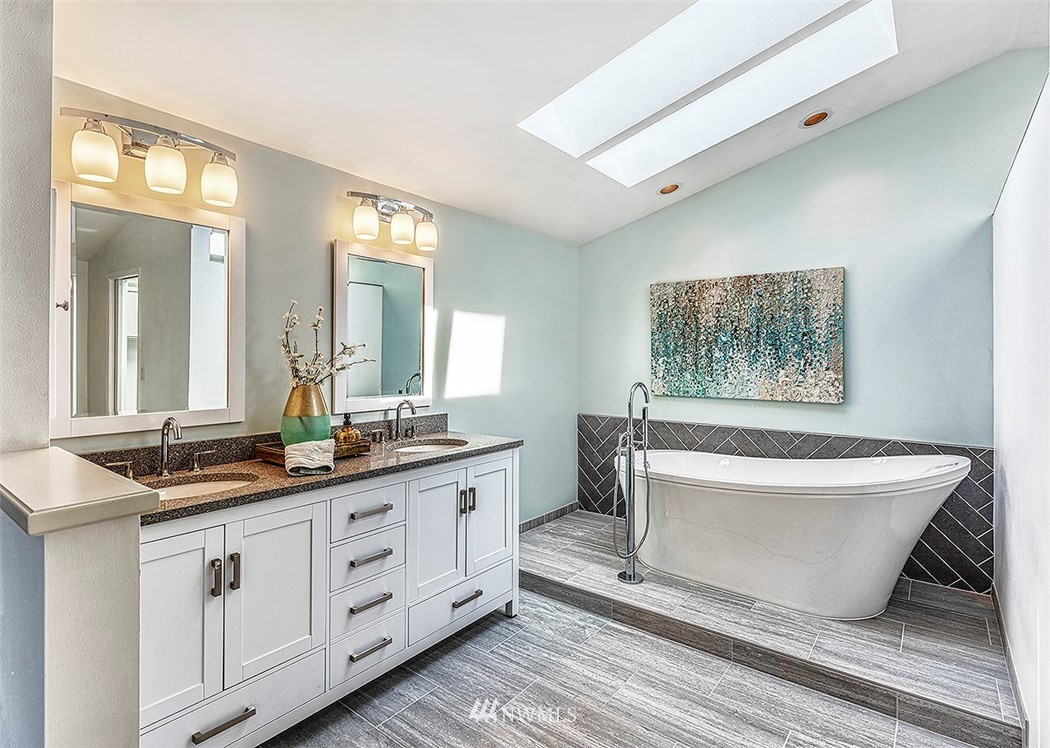 18910 Olympic View Drive Edmonds, WA 98020 - Photo 14 of 25