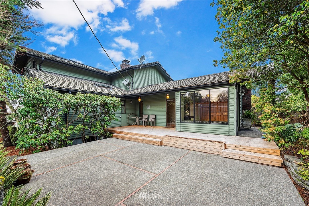 18910 Olympic View Drive Edmonds, WA 98020 - Photo 23 of 25