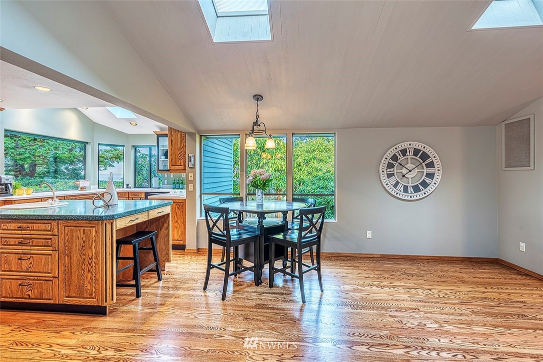 18910 Olympic View Drive Edmonds, WA 98020 - Photo 9 of 25