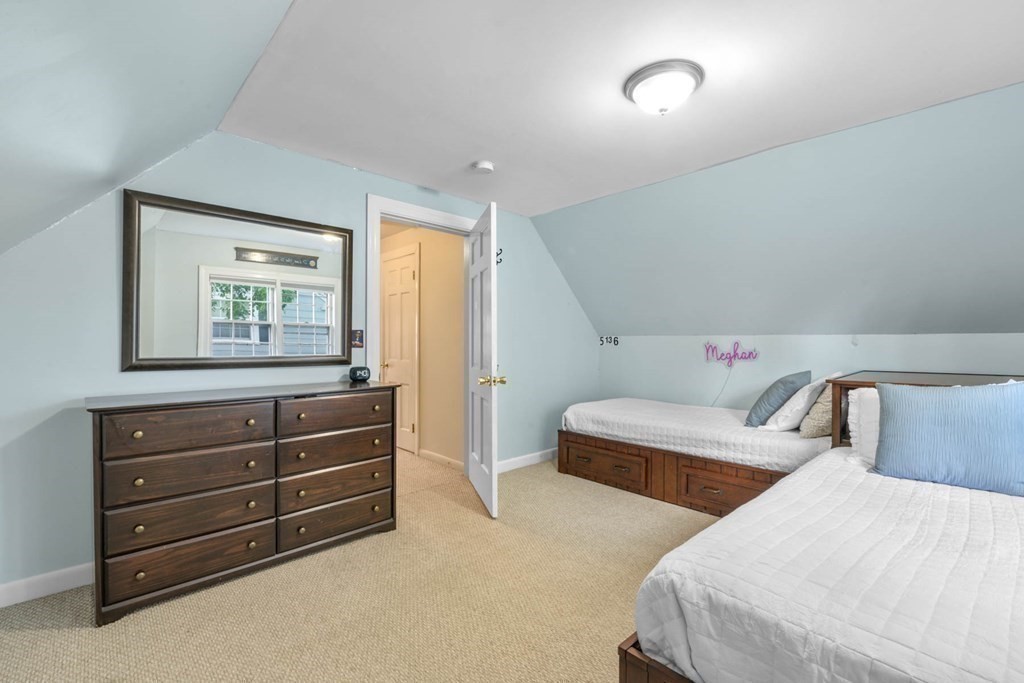 40 Pickwick Road Marblehead, MA 01945 - Photo 24 of 32