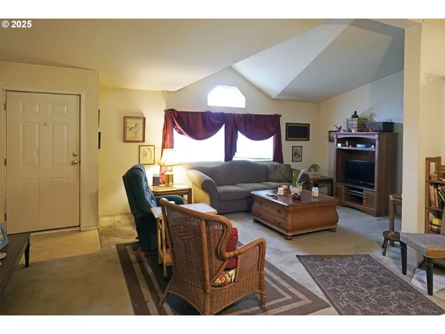 $89,850 | 13446 Southeast Schiller Street, Portland, OR 97236