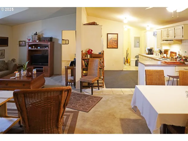 $89,850 | 13446 Southeast Schiller Street, Portland, OR 97236