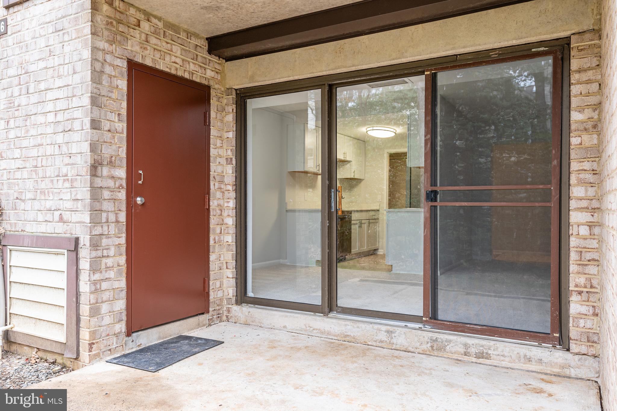 2206 Castle Rock Square, Unit 1B Reston, VA 20191 - Photo 32 of 35 Gallery Image 32