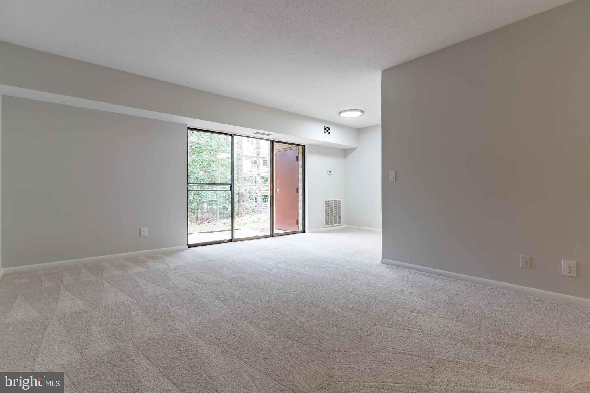 2206 Castle Rock Square, Unit 1B Reston, VA 20191 - Photo 7 of 35 Gallery Image 7