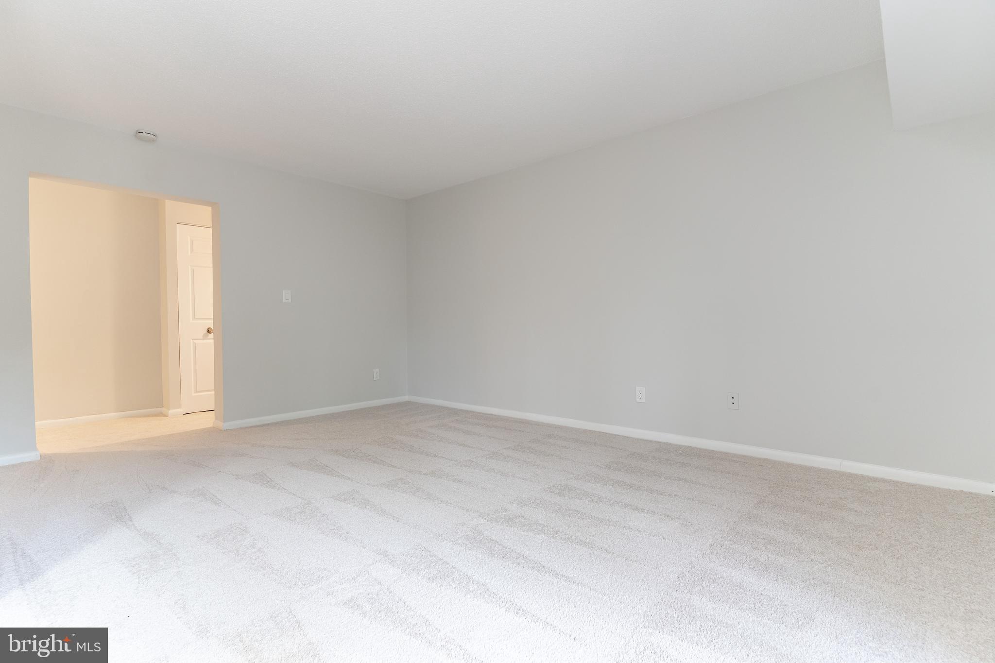 2206 Castle Rock Square, Unit 1B Reston, VA 20191 - Photo 8 of 35 Gallery Image 8