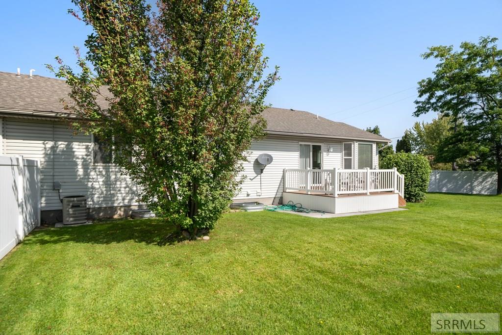 3086 Stoneridge Circle Ammon, ID 83406 - Photo 12 of 50