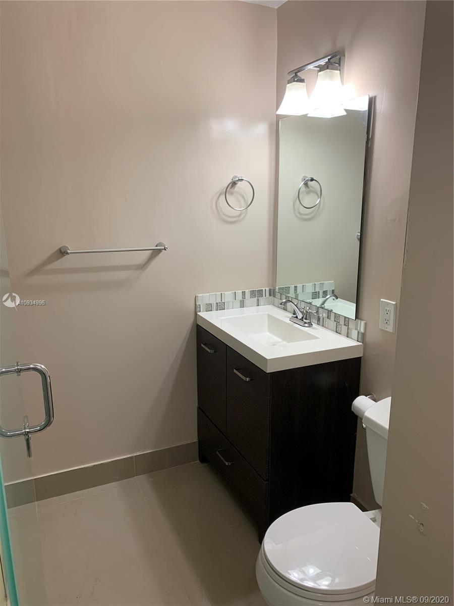 19230 Southwest 93rd Road Cutler Bay, FL 33157 - Photo 11 of 22