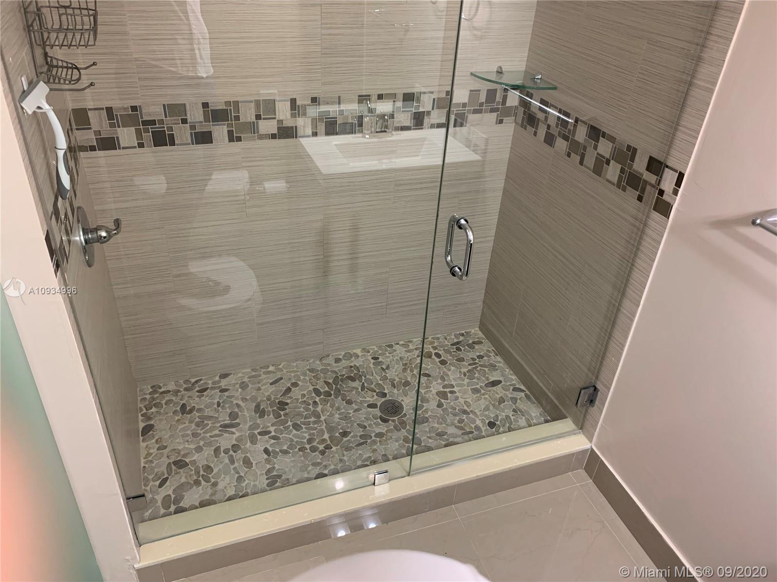 19230 Southwest 93rd Road Cutler Bay, FL 33157 - Photo 12 of 22