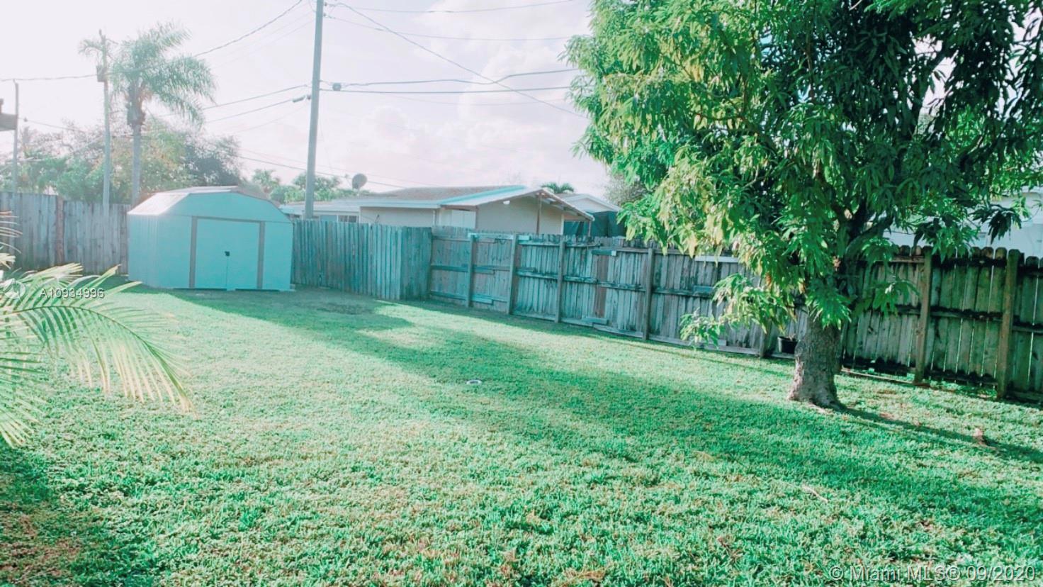 19230 Southwest 93rd Road Cutler Bay, FL 33157 - Photo 21 of 22
