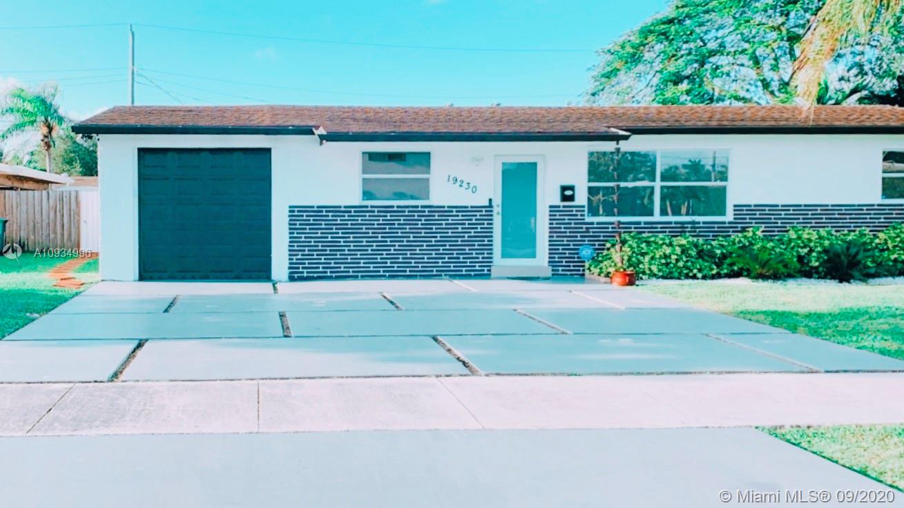 19230 Southwest 93rd Road Cutler Bay, FL 33157 - Photo 5 of 22