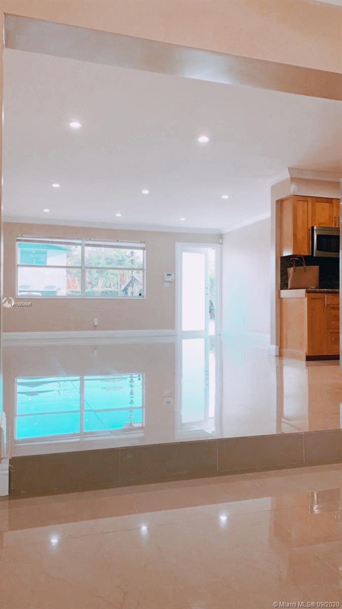 19230 Southwest 93rd Road Cutler Bay, FL 33157 - Photo 10 of 22