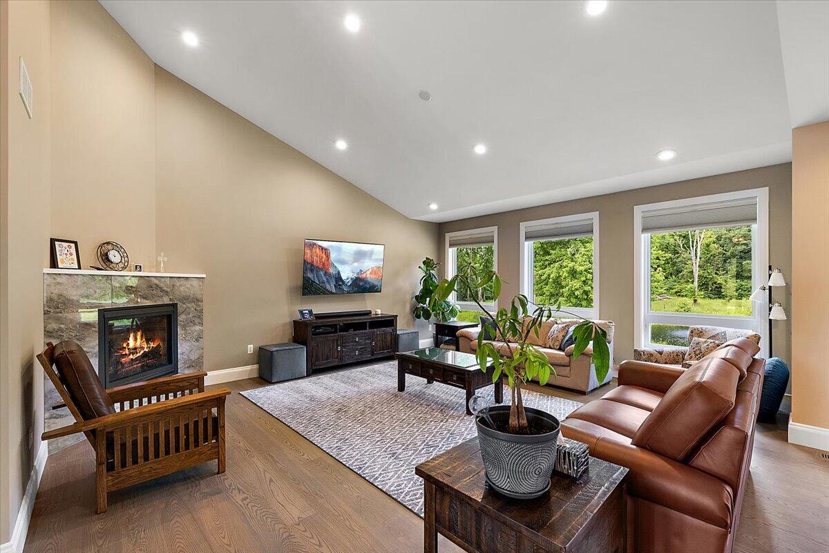 596 South Parker Road Ann Arbor, MI 48103 - Photo 7 of 80 047-596 S Parker-47