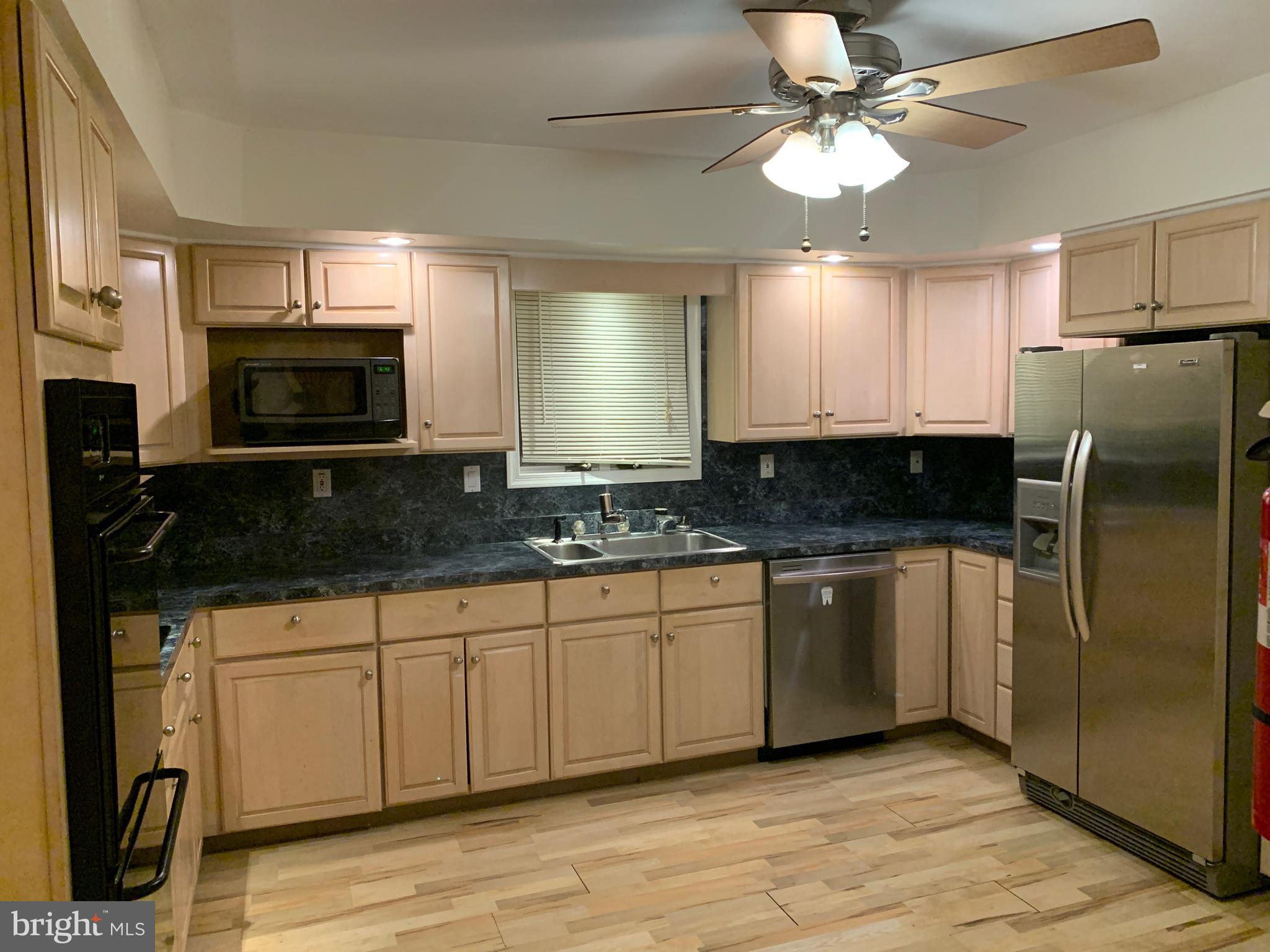 86 Park Avenue Riverside, NJ 08075 - Photo 3 of 21