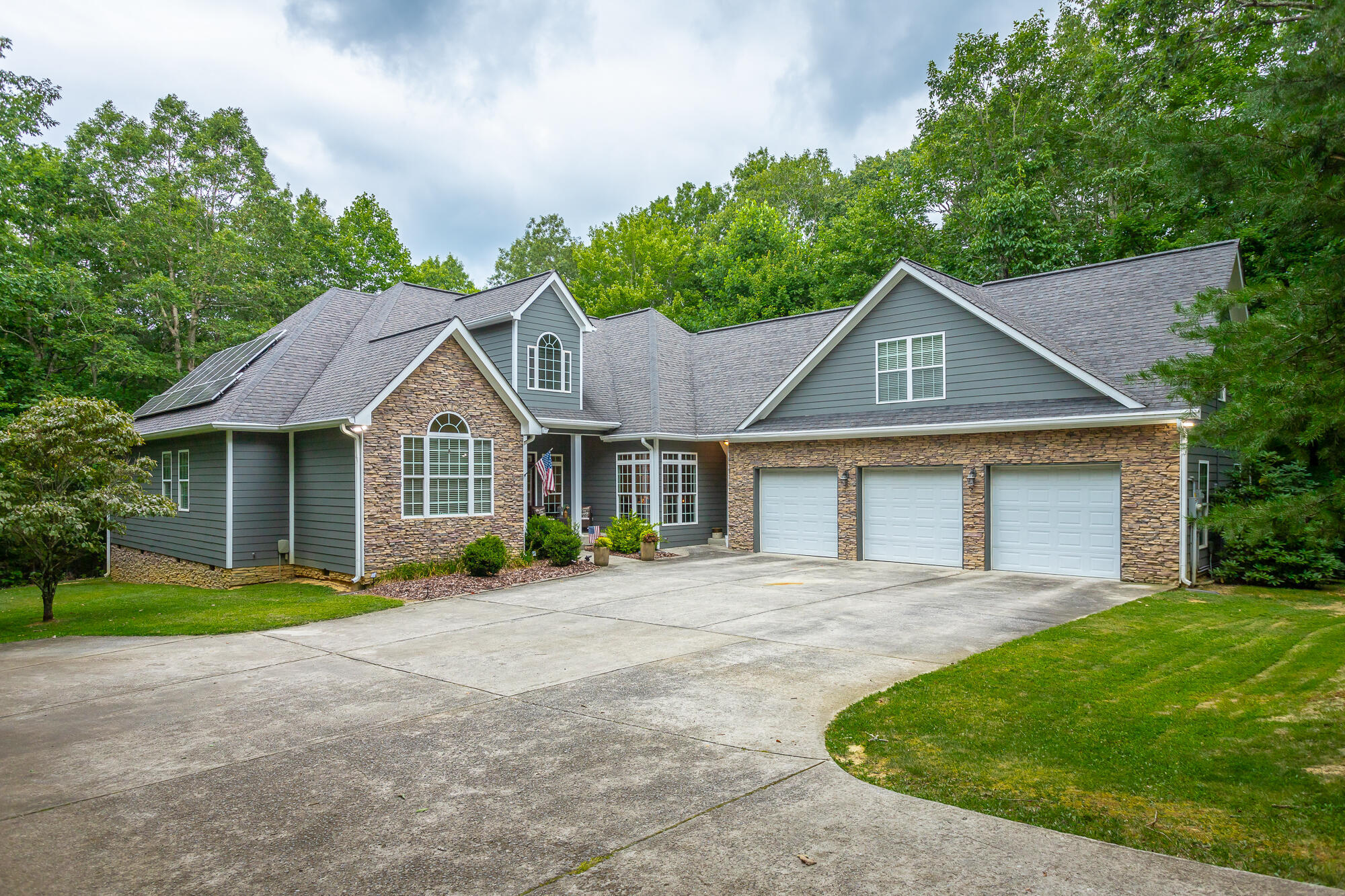 215 Stewart Lane Rising Fawn, GA 30738 - Photo 1 of 92 Driveway