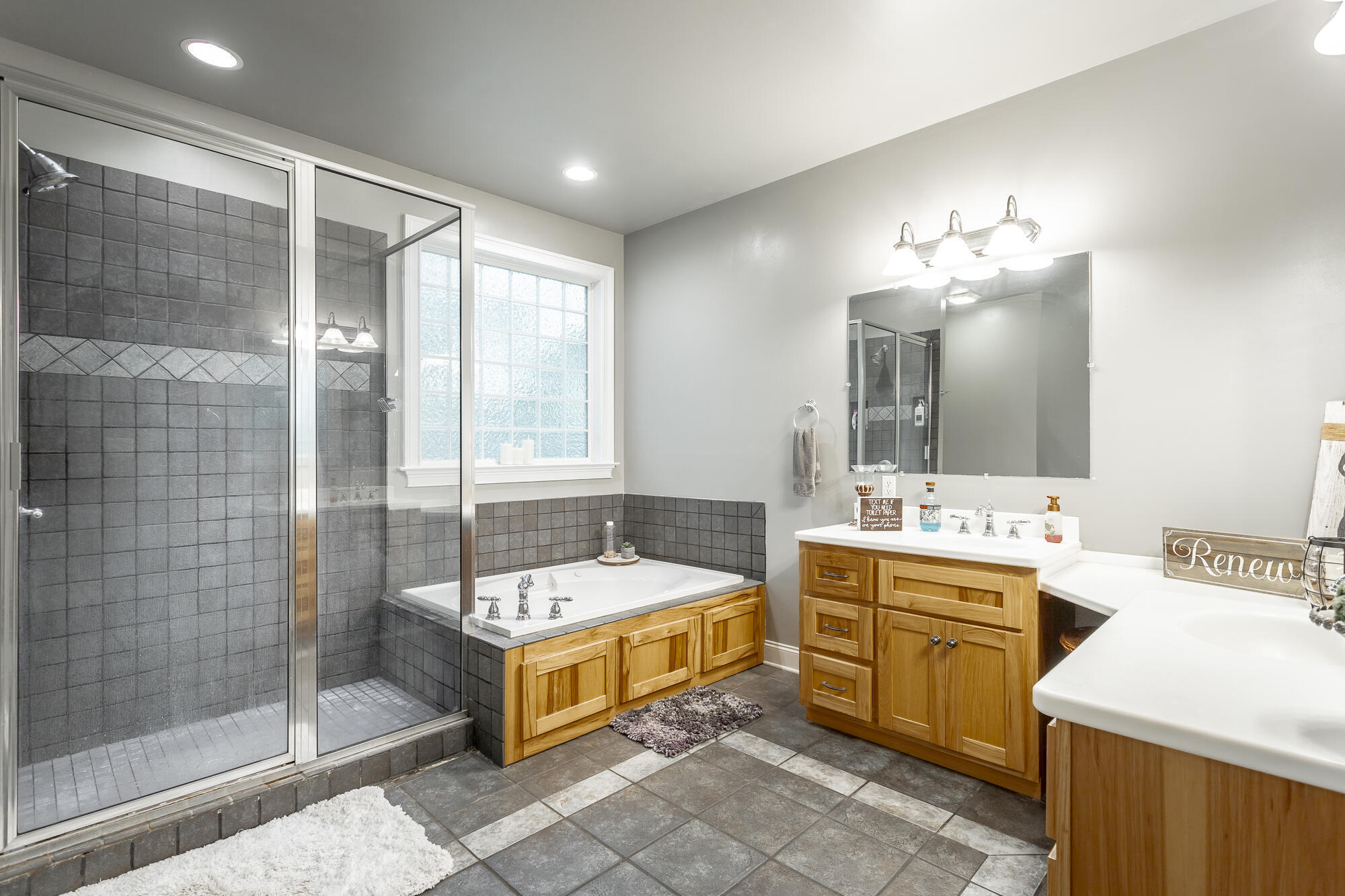 215 Stewart Lane Rising Fawn, GA 30738 - Photo 51 of 92 Master bathroom