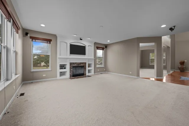 $539,900 | 312 Monument Road, Elgin, IL 60124