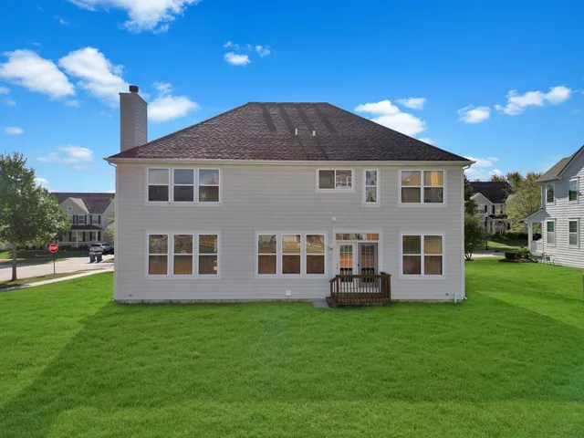 $548,000 | 312 Monument Road, Elgin, IL 60124