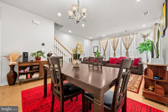 $899,000 | 7470 Backett Wood Terrace, Unit 301, McLean, VA 22102