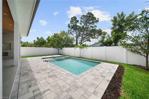 $2,099,000 | 638 93rd Avenue North, Naples, FL 34108