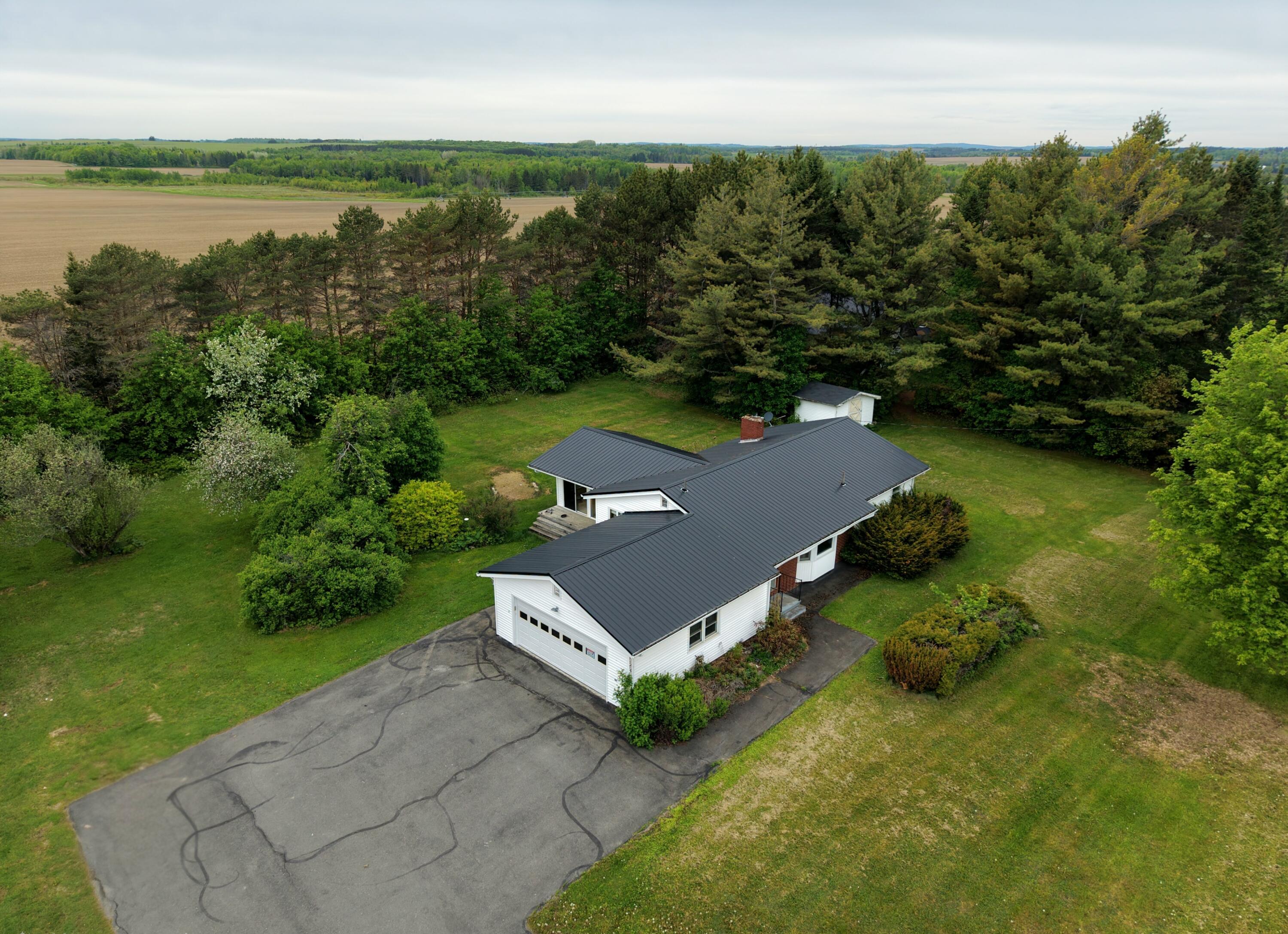 1173 Presque Isle Road Caribou, ME 04736 - Photo 1 of 37 46299