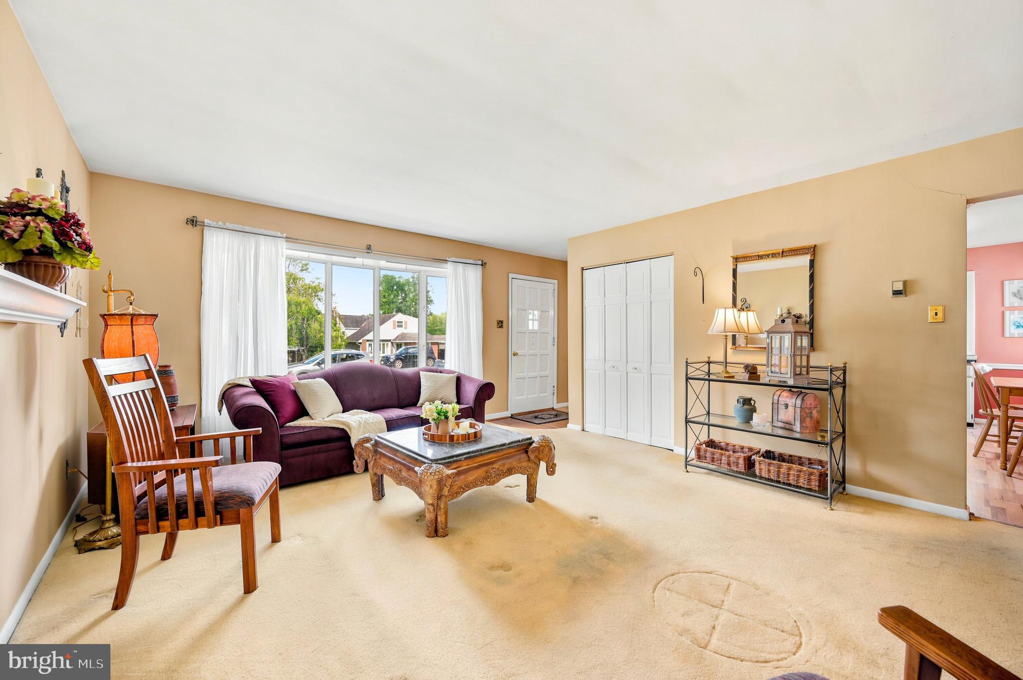 243 Buckboard Road Willow Grove, PA 19090 - Photo 3 of 29 Expansive Living Room