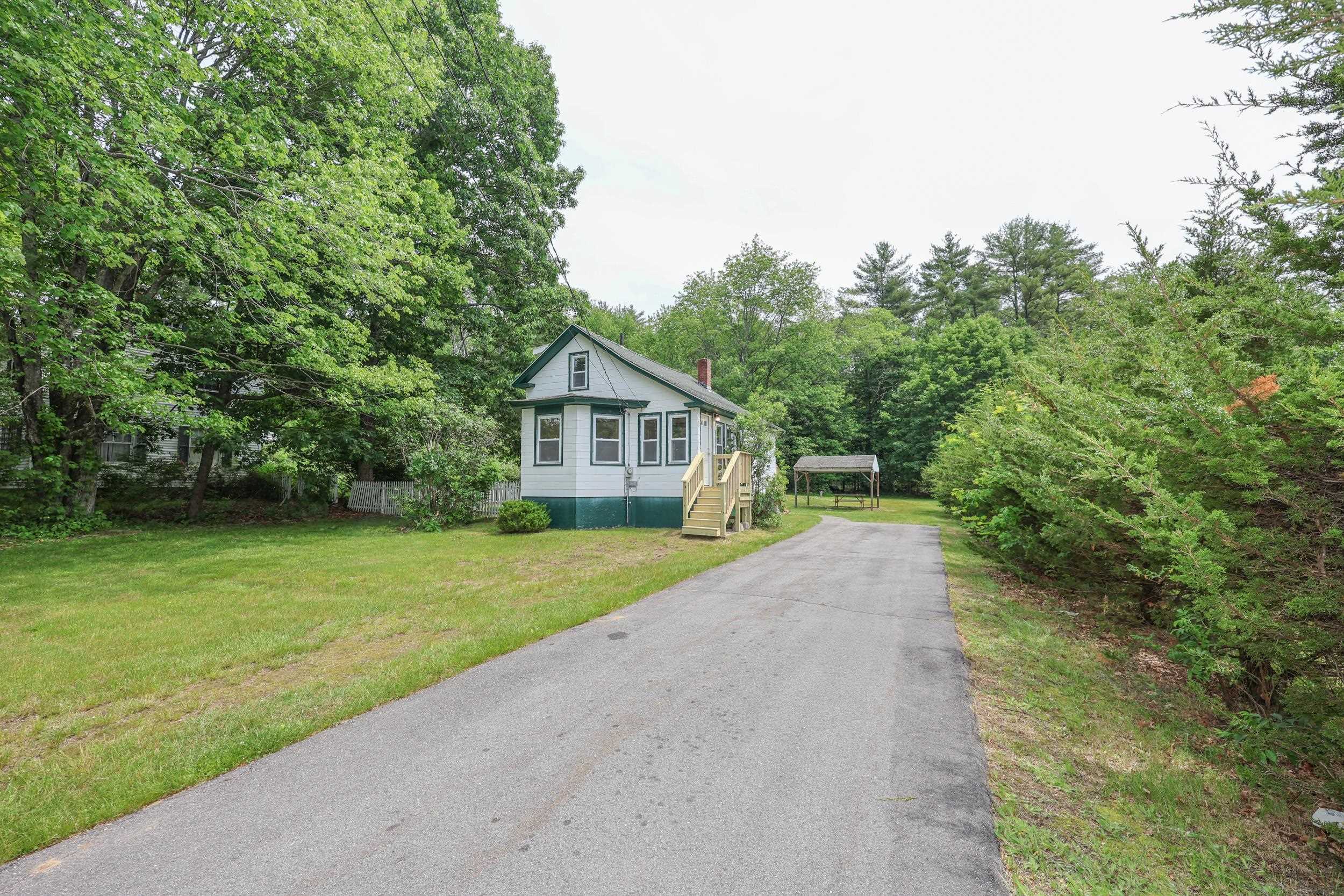 171 Eastern Avenue Rochester, NH 03867 - Photo 2 of 28