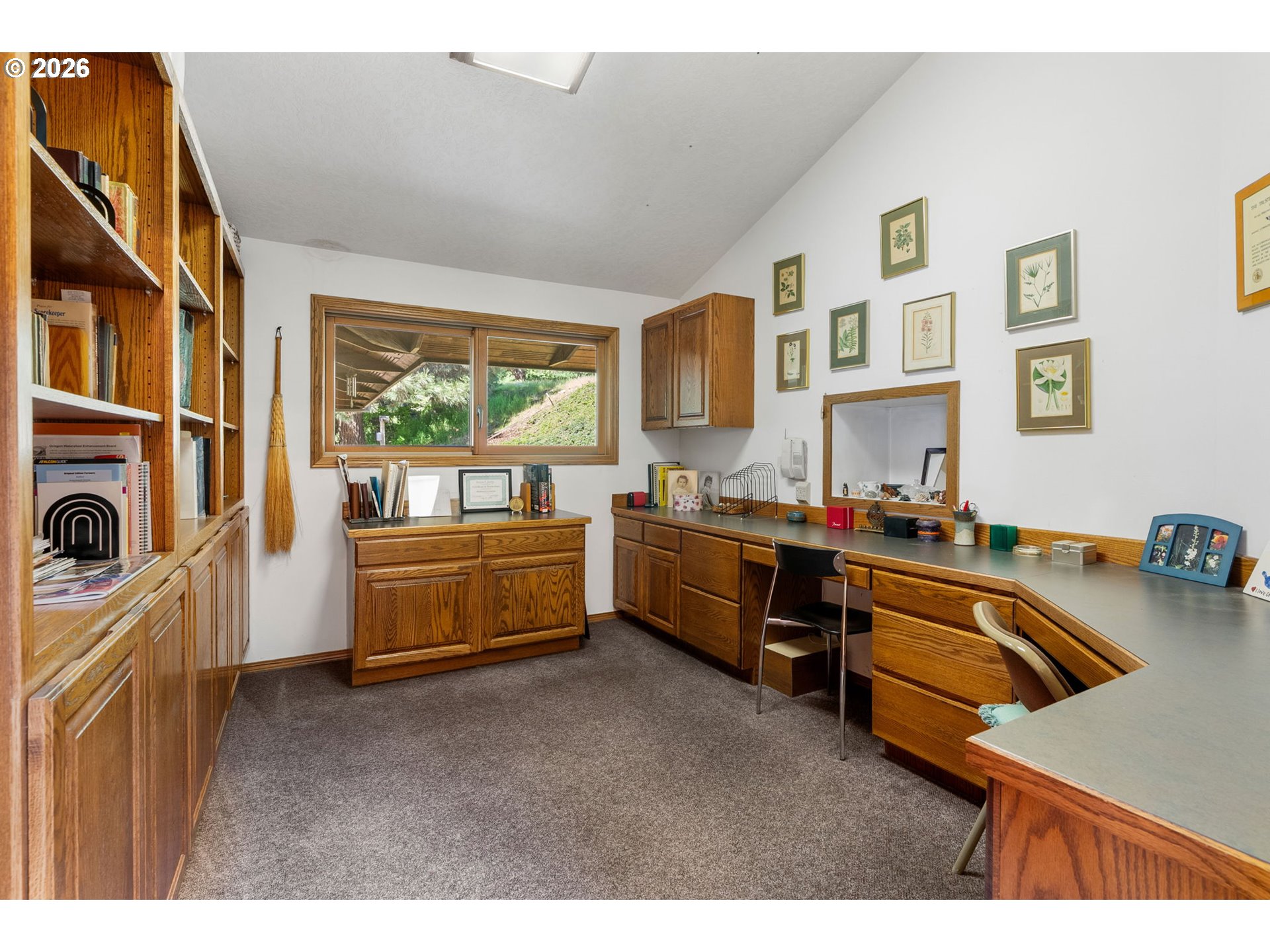 2250 Riverdale Road Hood River, OR 97031 - Photo 18 of 48
