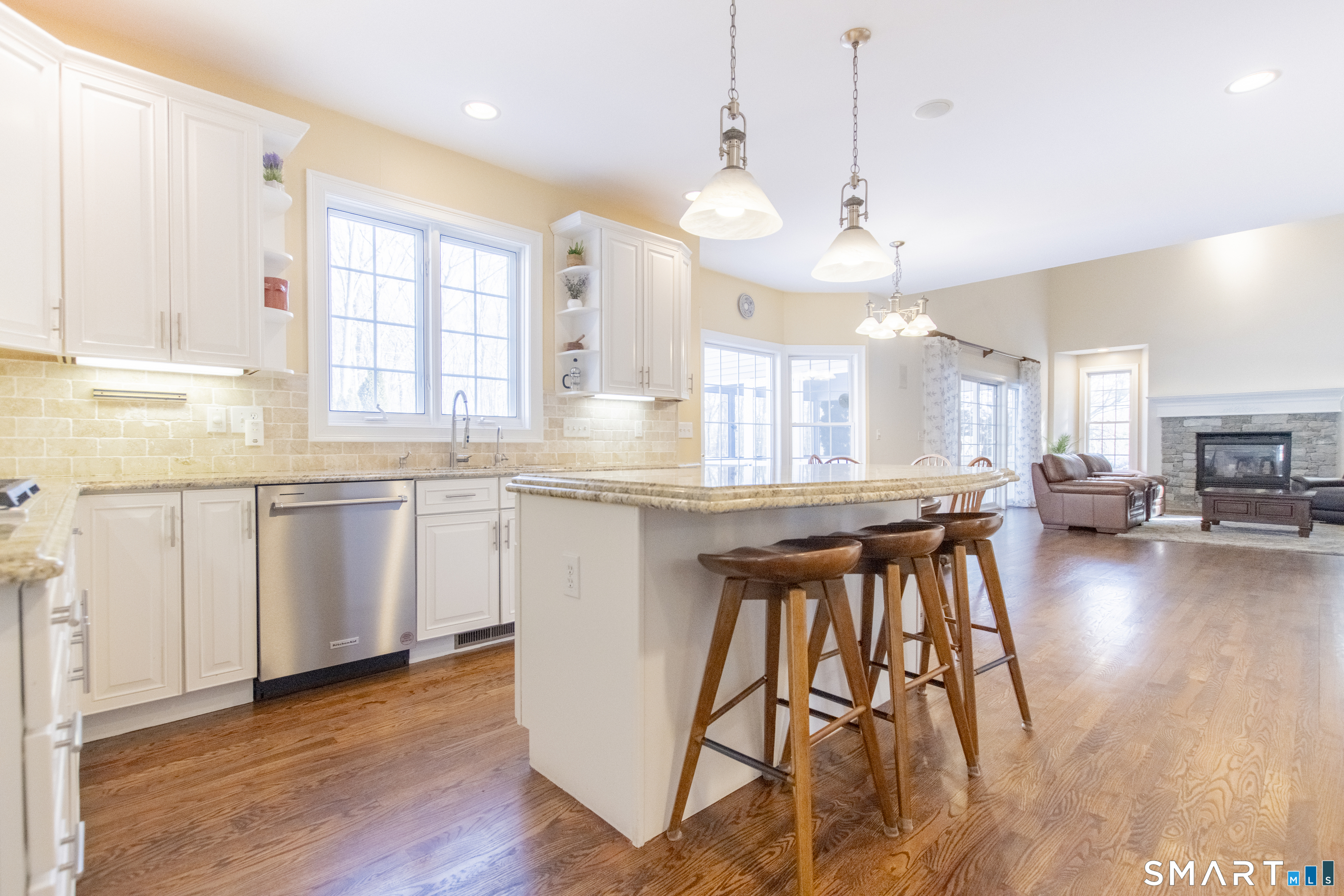 44 Chadwick Court Monroe, CT 06468 - Photo 8 of 39