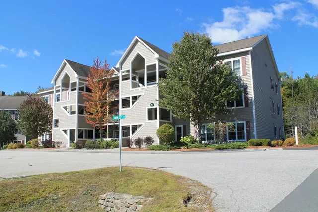 $595,000 | 4 Twin Tip Terrace, Unit 4, Lincoln, NH 03251