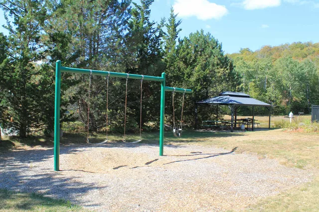 $595,000 | 4 Twin Tip Terrace, Unit 4, Lincoln, NH 03251