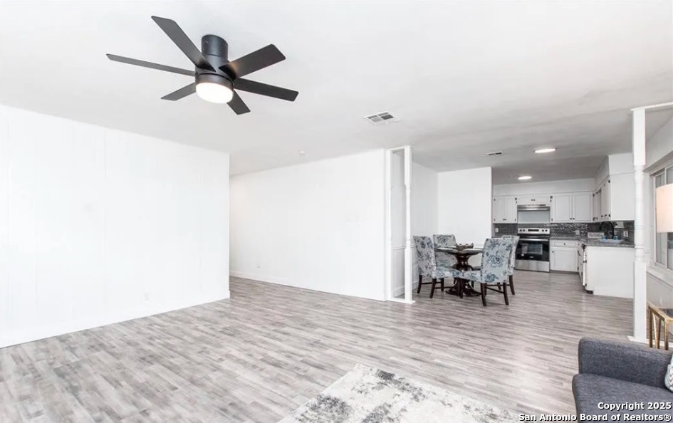 902 Concord Drive Temple, TX 76504 - Photo 11 of 24 a view of a livingroom with furniture and workspace