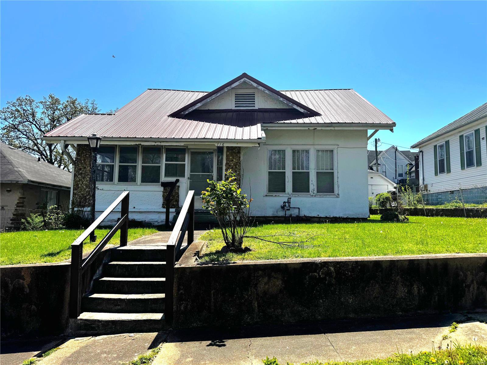 716 Cedar Street Poplar Bluff, MO 63901 - Photo 1 of 21