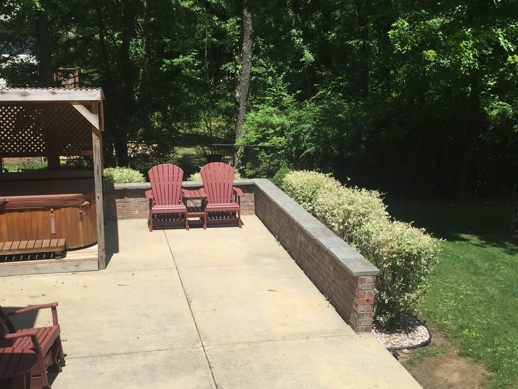225B Meridian Road, Unit B Butler, PA 16001 - Photo 3 of 25