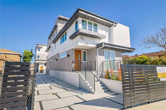 a view of house with a outdoor space