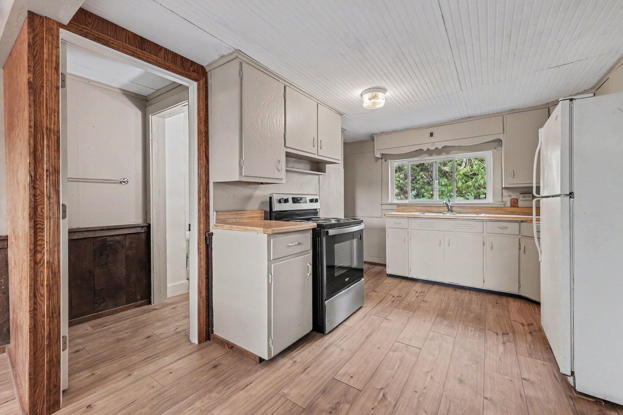 3735 South Stone Road Fremont, MI 49412 - Photo 11 of 33 011_file_8528