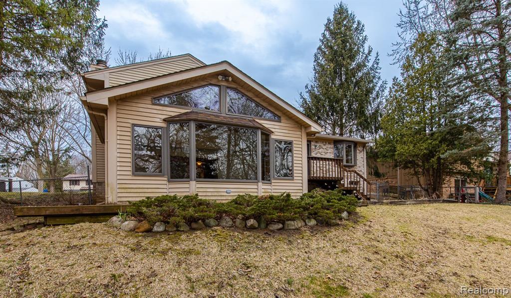 5126 Old Cove Road Clarkston, MI 48346 - Photo 43 of 46 Gallery Image 43