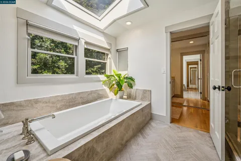 $3,500,000 | 39 Comistas Court, Walnut Creek, CA 94598