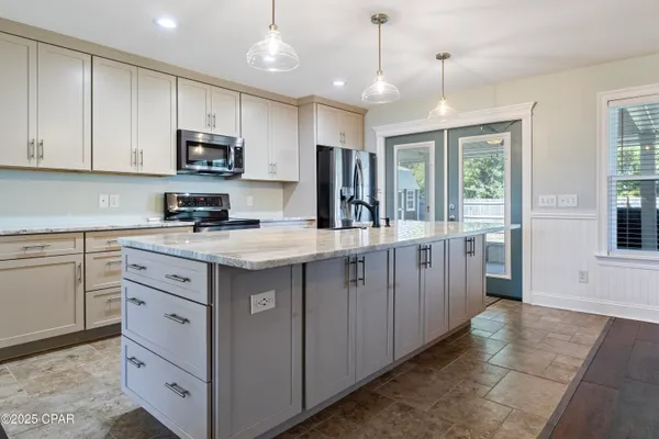 $379,900 | 3695 Cedar Park Drive, Panama City, FL 32404