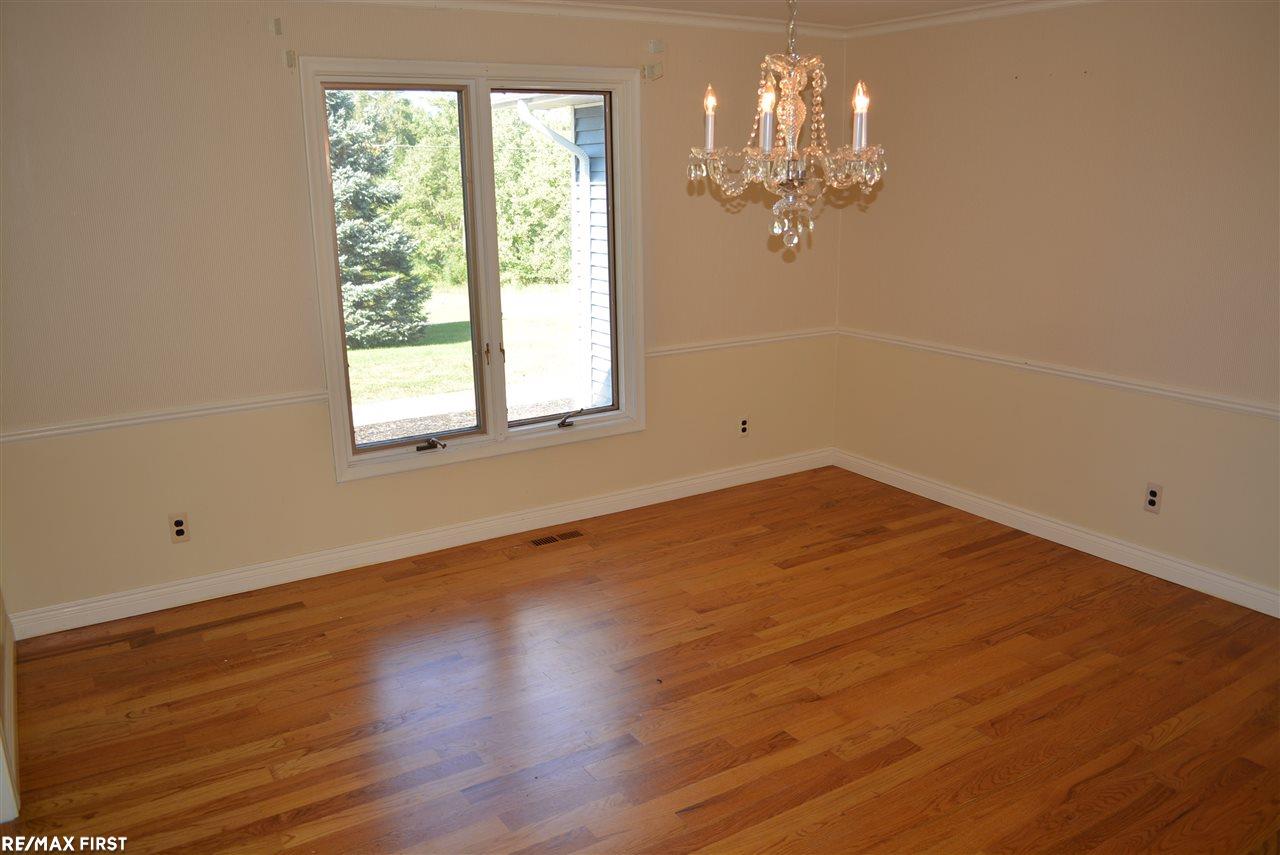 1350 Brewer Road Leonard, MI 48367 - Photo 23 of 73 50025396-22.JPG