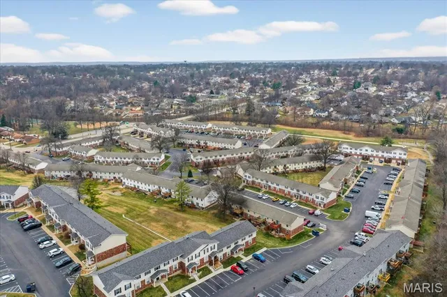 $110,000 | 758 Delray Drive, Unit H, St. Peters, MO 63376